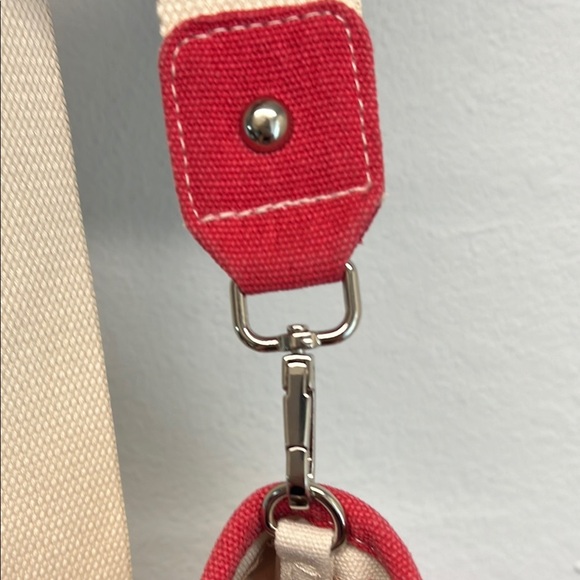 Madden Girl Cherry Tote Bag 🍒w/ Matching Wrsitlet - Picture 13 of 13